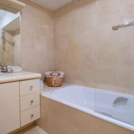 Apartment Renove Et Central Bastille/marais