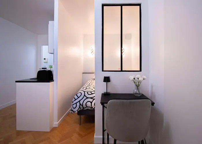 Renove Et Central Bastille/marais Apartment